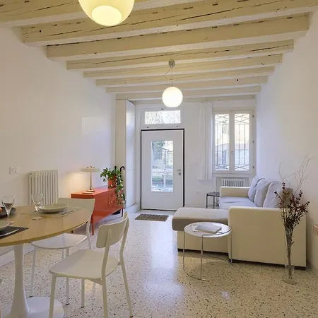 Апартаменты Mia Casa