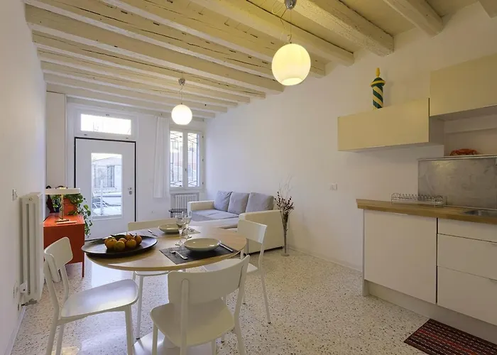 Mia Casa アパート *
